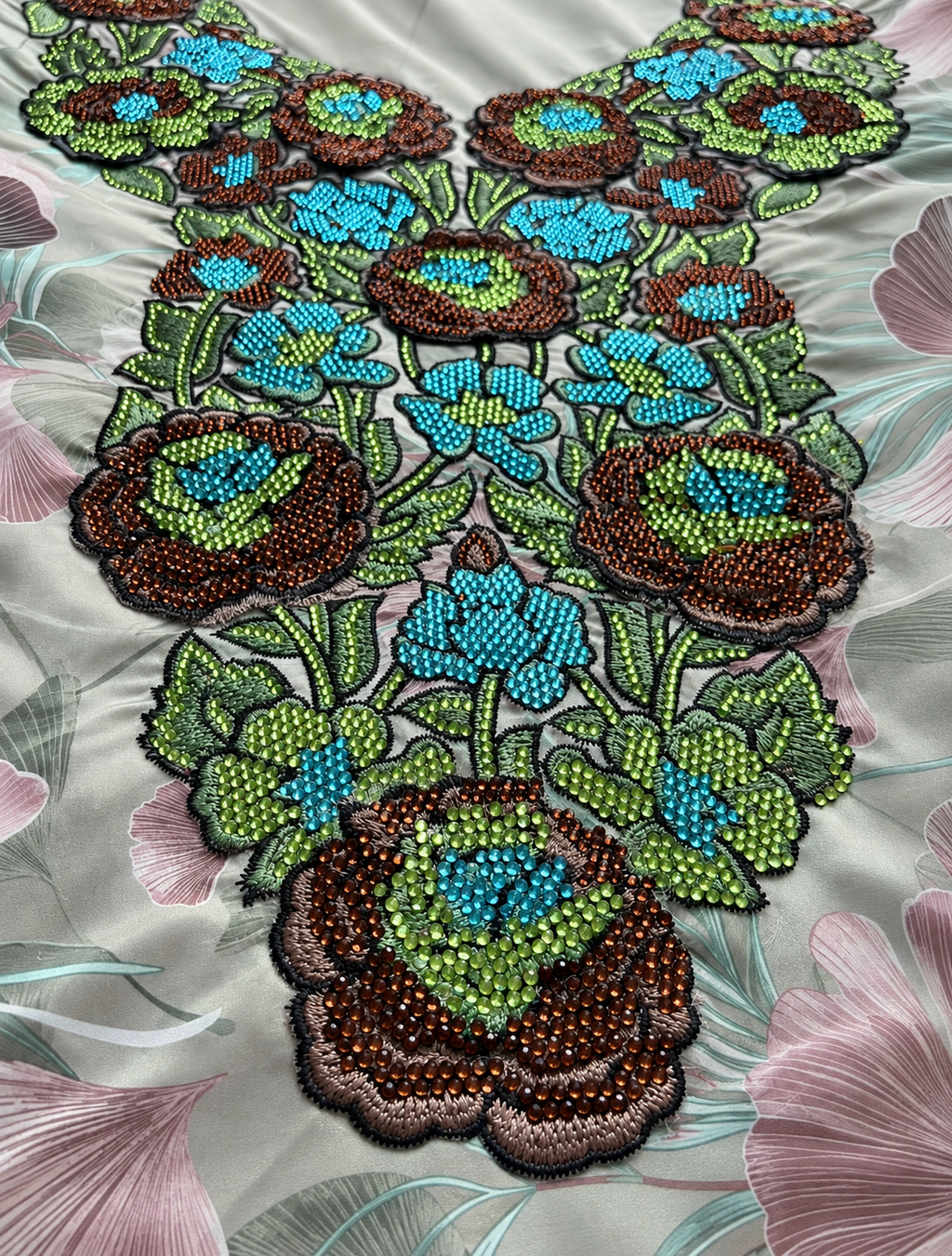 3D Green Rose Mukhawar – Italian Silk
